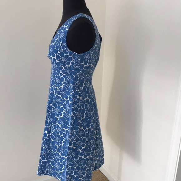 BODEN Size 12R Blue with White Printed sleeveless dress - Picture 4 of 6
